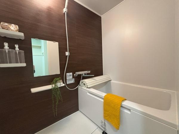 リフォーム済なので浴室も大変きれいです