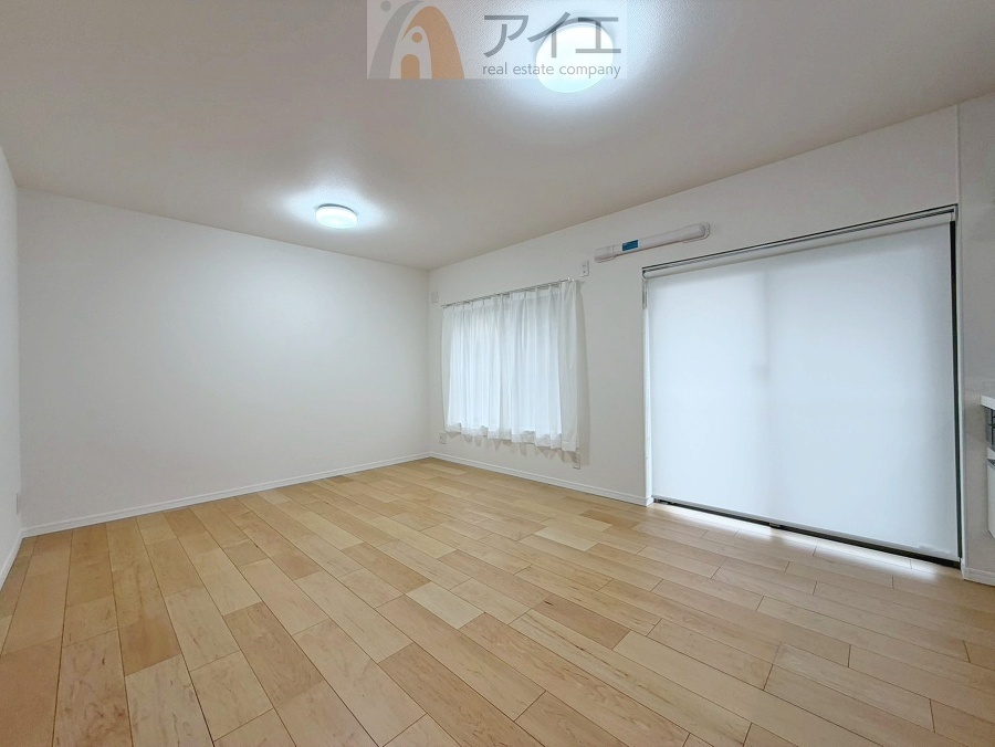 朝から日差しいっぱいの、明るい空間でのびのび過ごせます