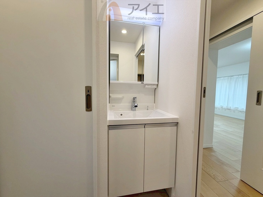 上質な洗面空間がゆとりの時間を演出