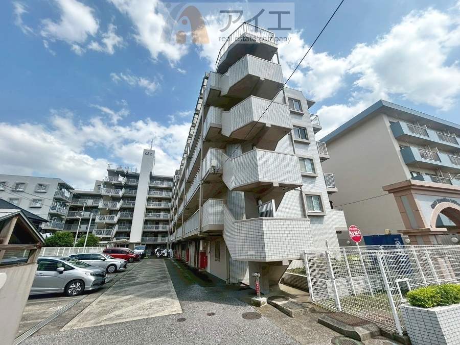 友人を呼びたくなるリノベーション済みのきれいな住まいです