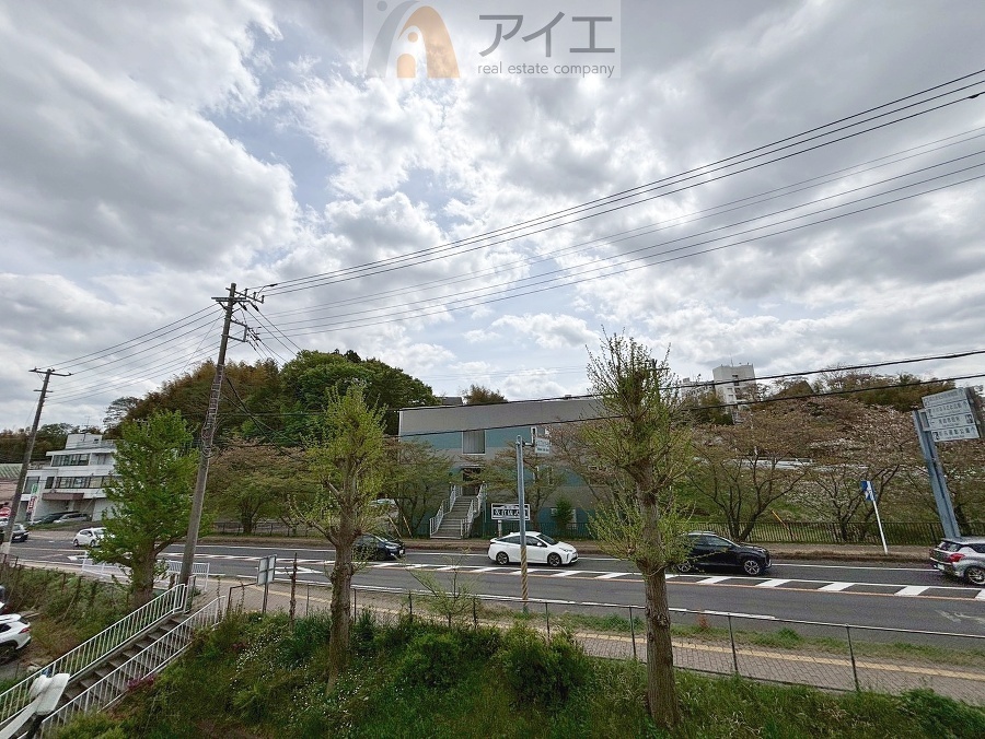 南面バルコニーで毎日のお洗濯も快適