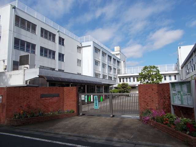 練馬区立三原台中学校 1050m 