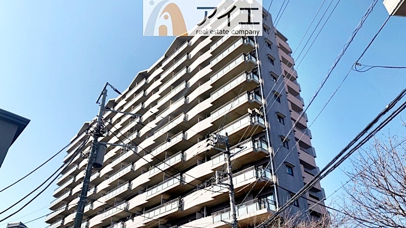 友人を呼びたくなるリノベーション済みのきれいな住まいです