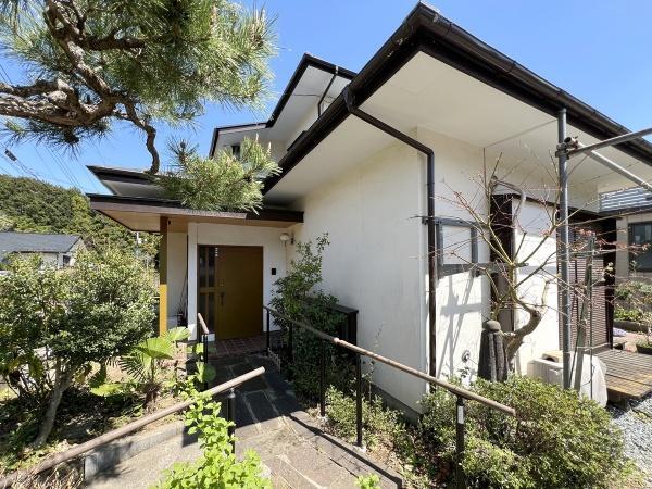 玄関アプローチ