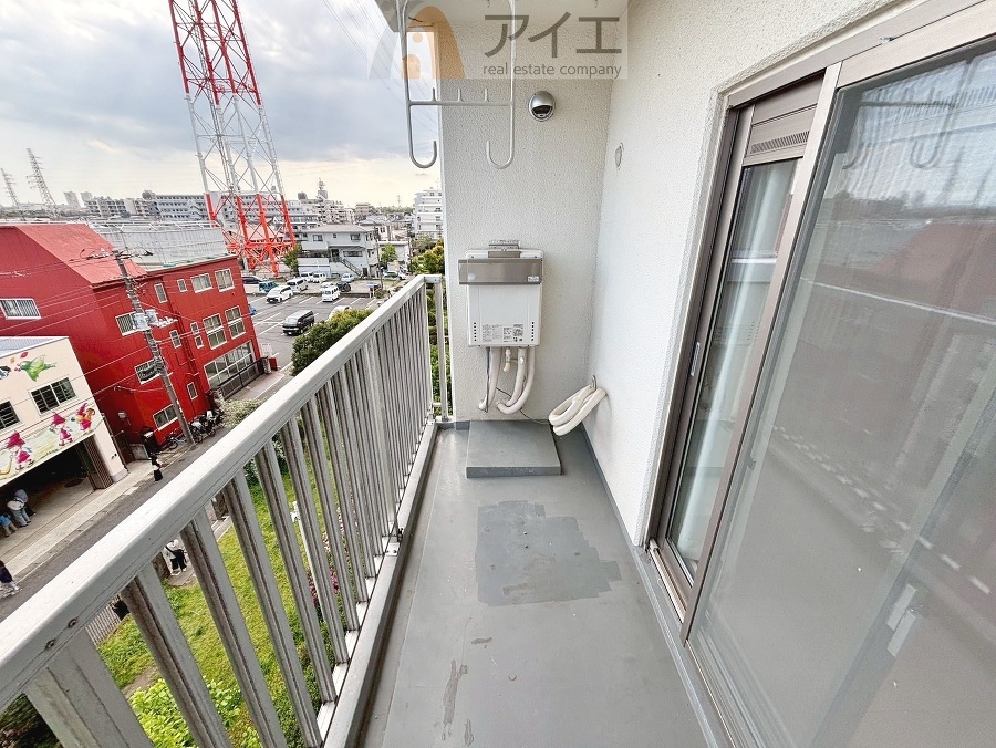 南面バルコニーで毎日のお洗濯も快適