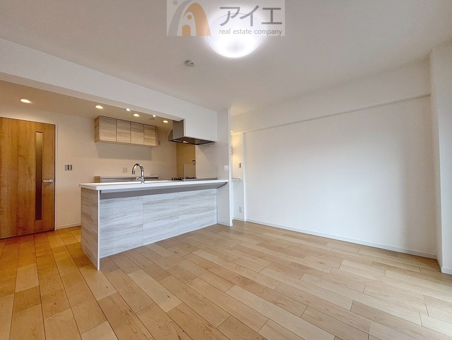 朝から日差しいっぱいの、明るい空間でのびのび過ごせます