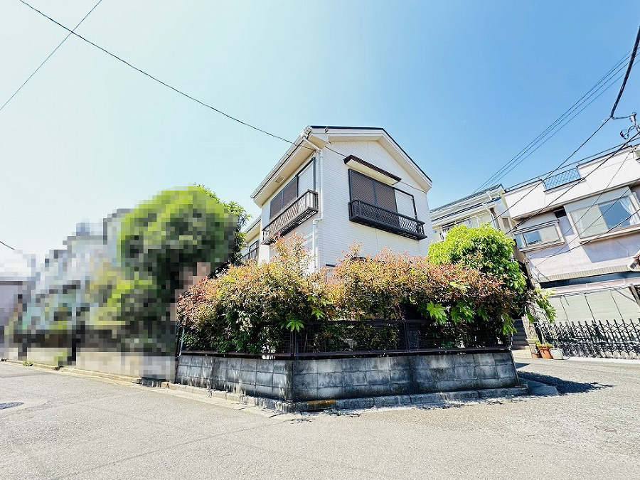   現況古屋あり。解体後着工。