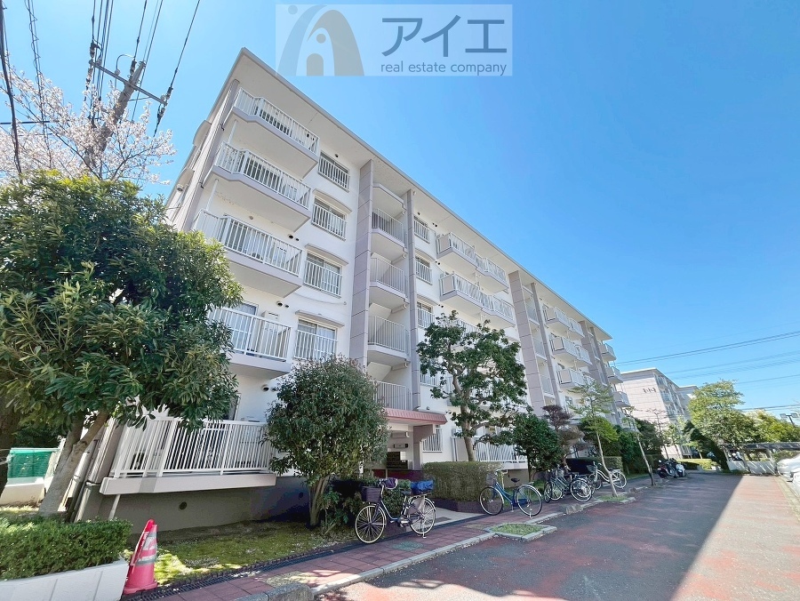 友人を呼びたくなるリノベーション済みのきれいな住まいです