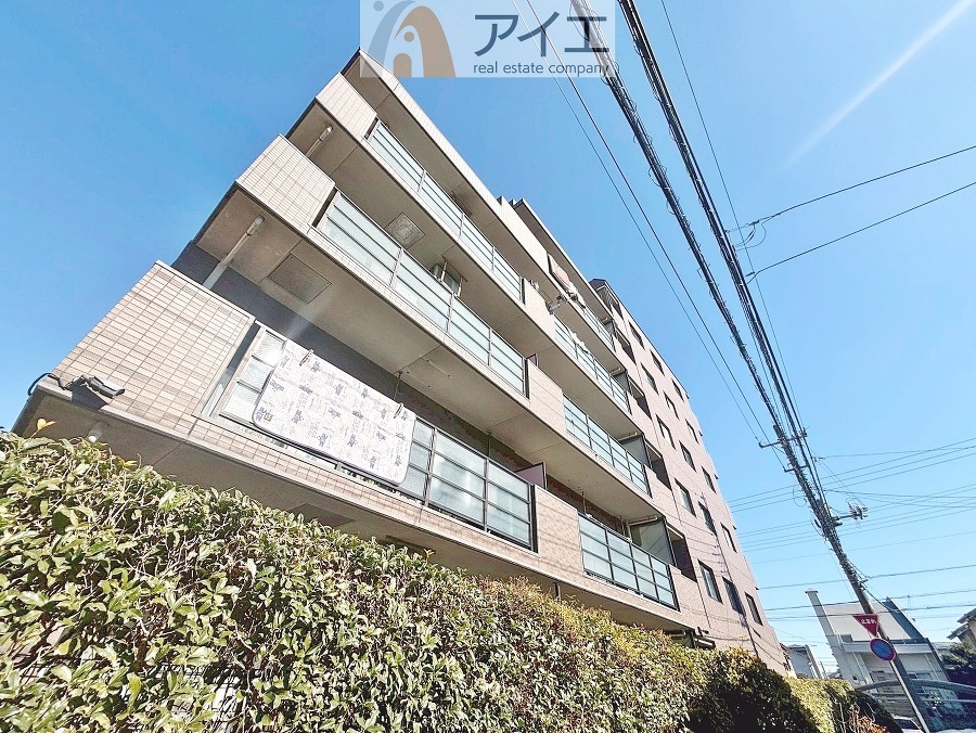 共用部の清掃・修理は管理員が実施