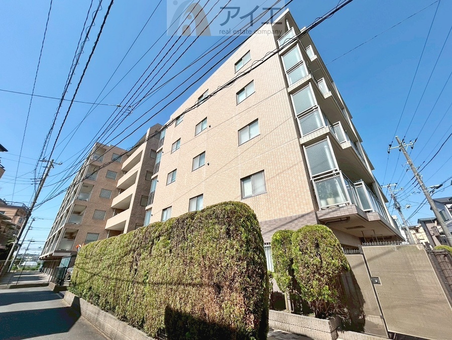 友人を呼びたくなるリノベーション済みのきれいな住まいです