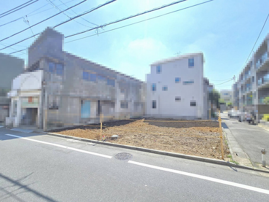   現況古屋あり。解体後更地渡し。