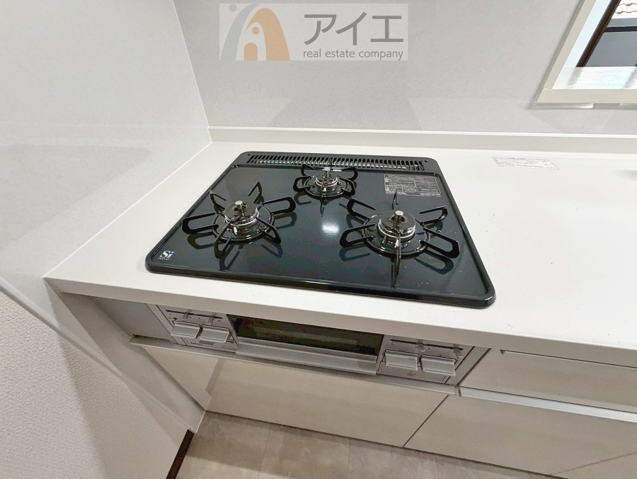 パンづくりやパーティ、大勢でお料理するのに大活躍3口コンロ