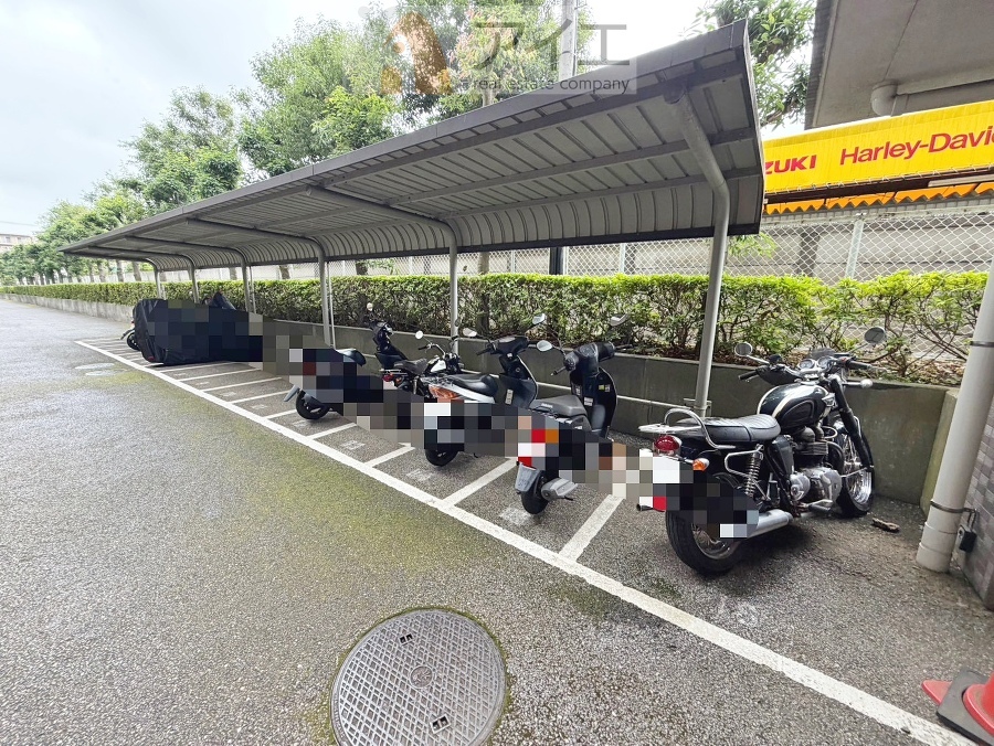 セキュリティ面にも配慮した駐輪場がございます