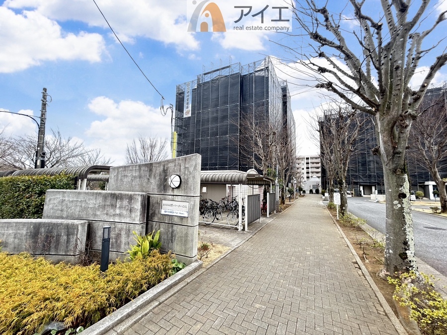 共用部の清掃・修理は管理員が実施