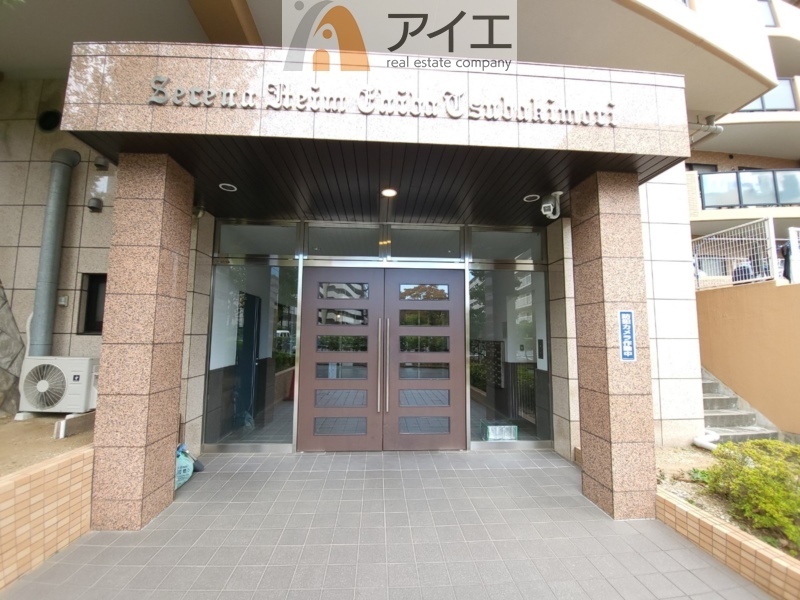 清掃や修理だけでなく、不審者への声掛けも。管理員の活動は防犯にも有効