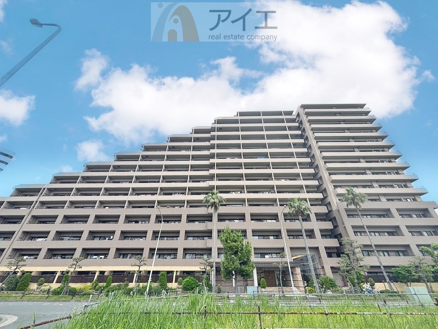 溢れる陽光でご家族の笑顔も輝く住まい