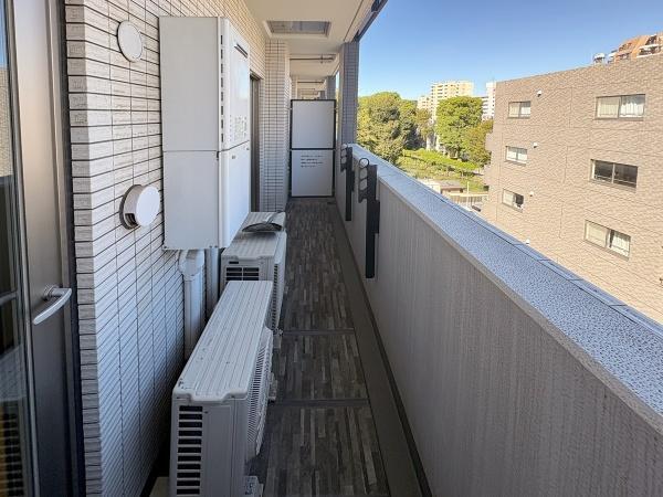 バルコニーからは緑も見えます
