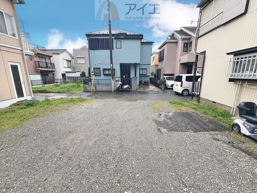 車の通りも少ない閑静な住宅地