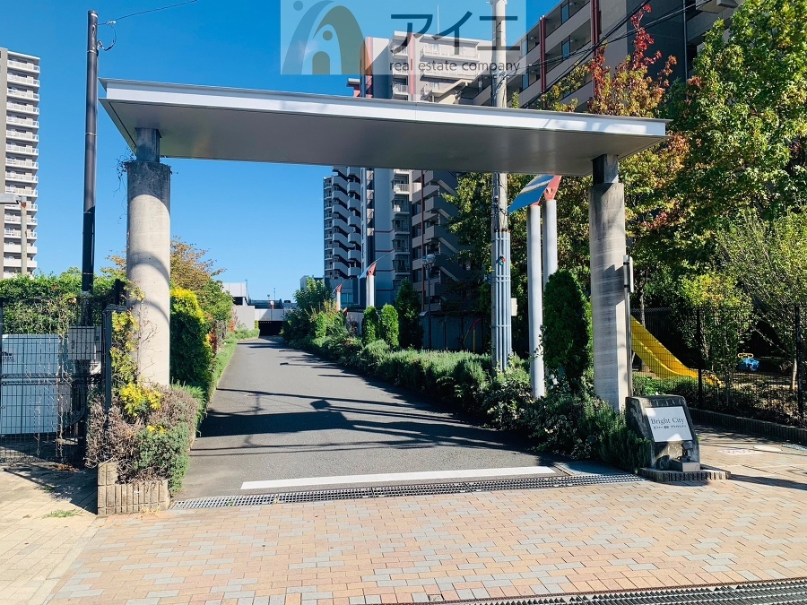 溢れる陽光でご家族の笑顔も輝く住まい