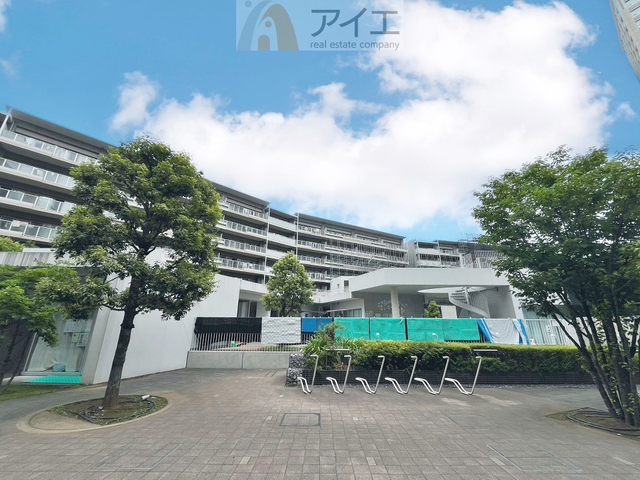 共用部の清掃・修理は管理員が実施