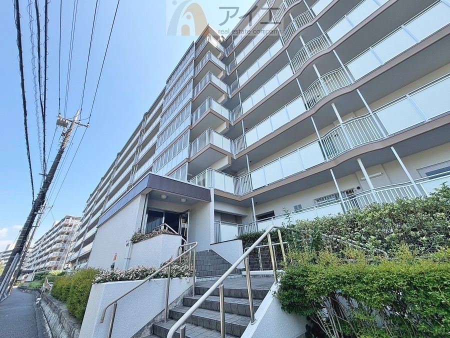 エレベータ停止階・最上階のお部屋です