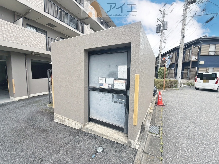 共用部の清掃・修理は管理員が実施