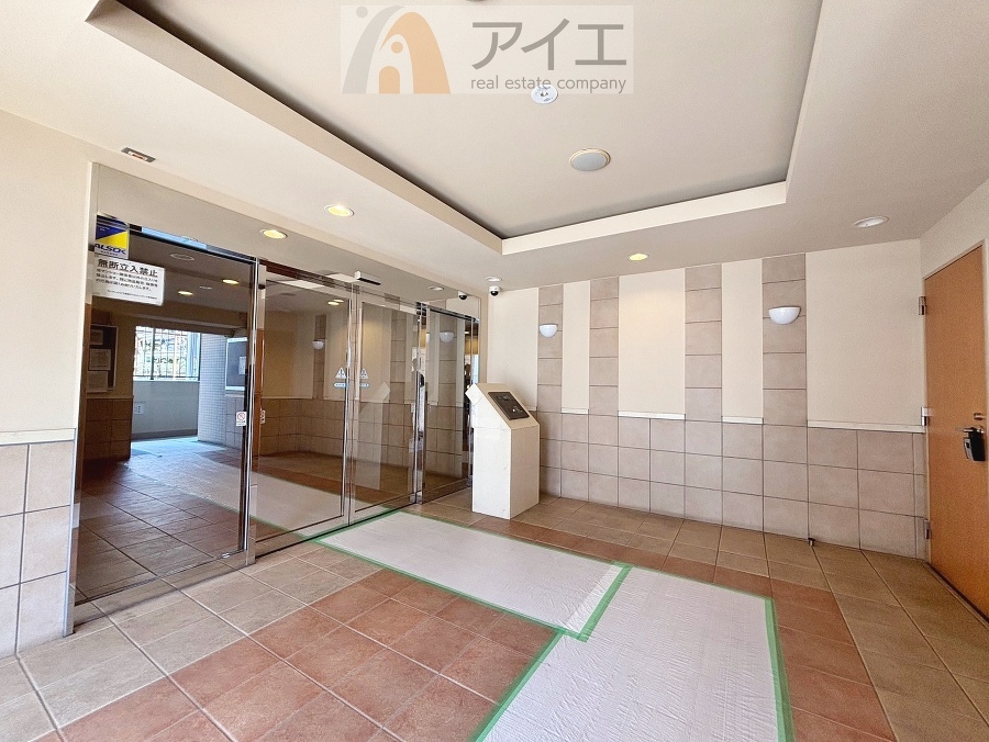 共用部の清掃・修理は管理員が実施