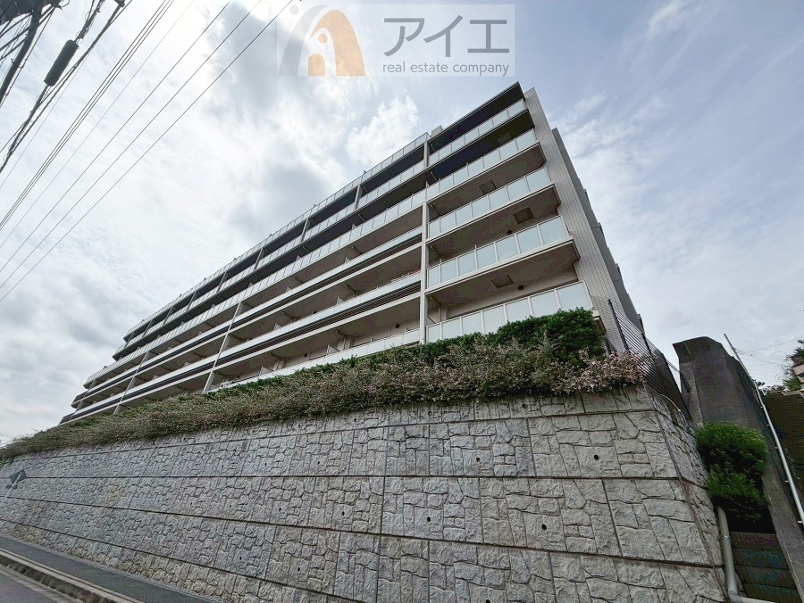 溢れる陽光でご家族の笑顔も輝く住まい