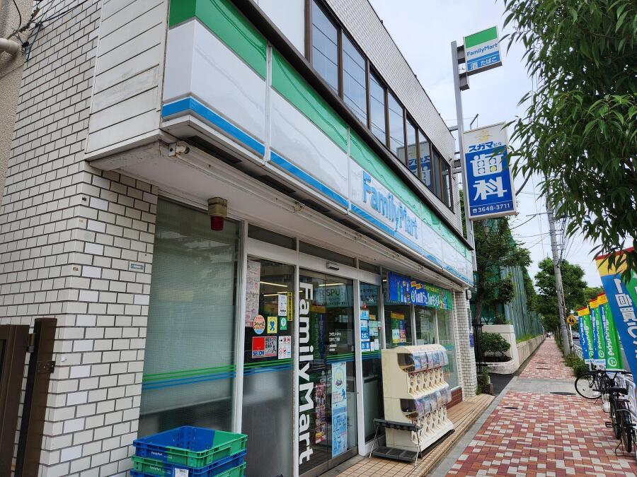 ファミリーマート北砂五丁目店まで徒歩2分 150m