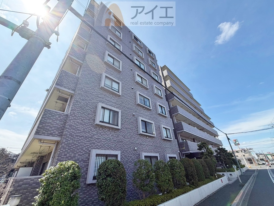 友人を呼びたくなるリフォーム済みのきれいな住まいです