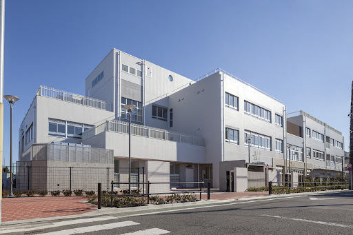 板橋区立中台中学校 730m 