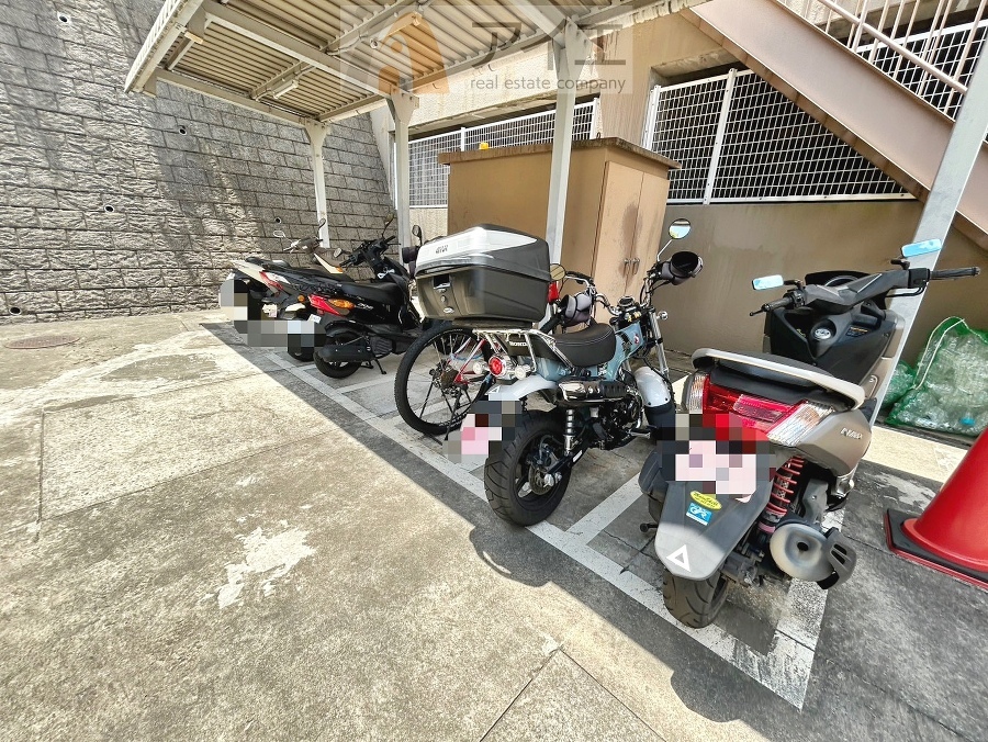 セキュリティ面にも配慮した駐輪場がございます