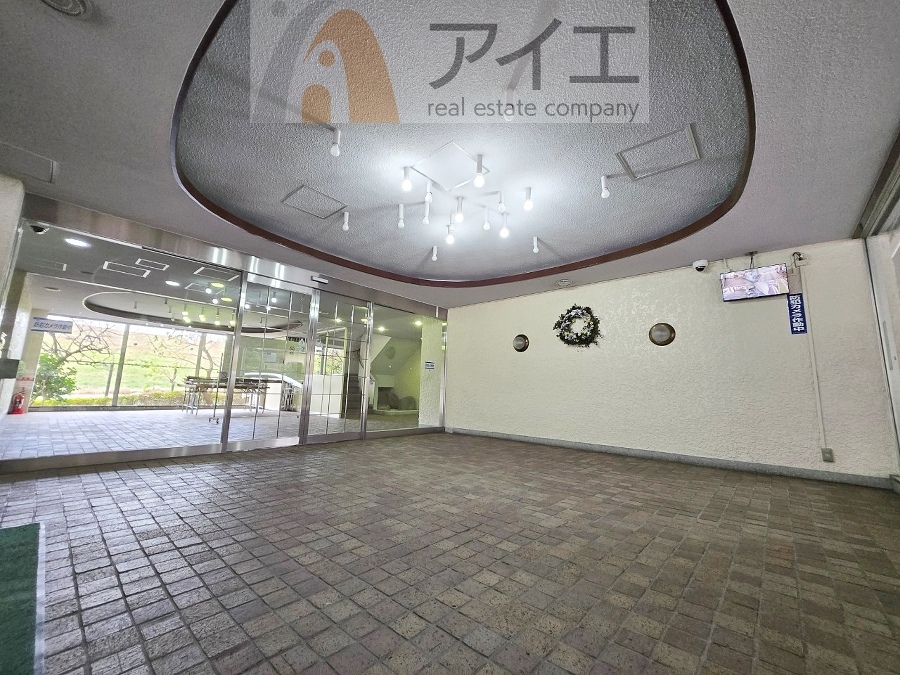 共用部の清掃・修理は管理員が実施