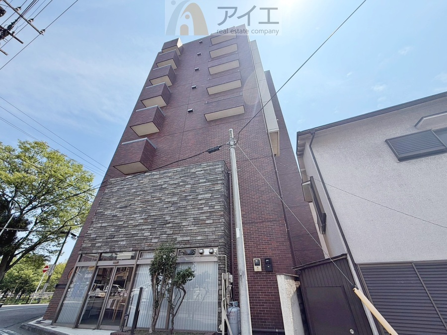 清掃や修理だけでなく、不審者への声掛けも。管理員の活動は防犯にも有効