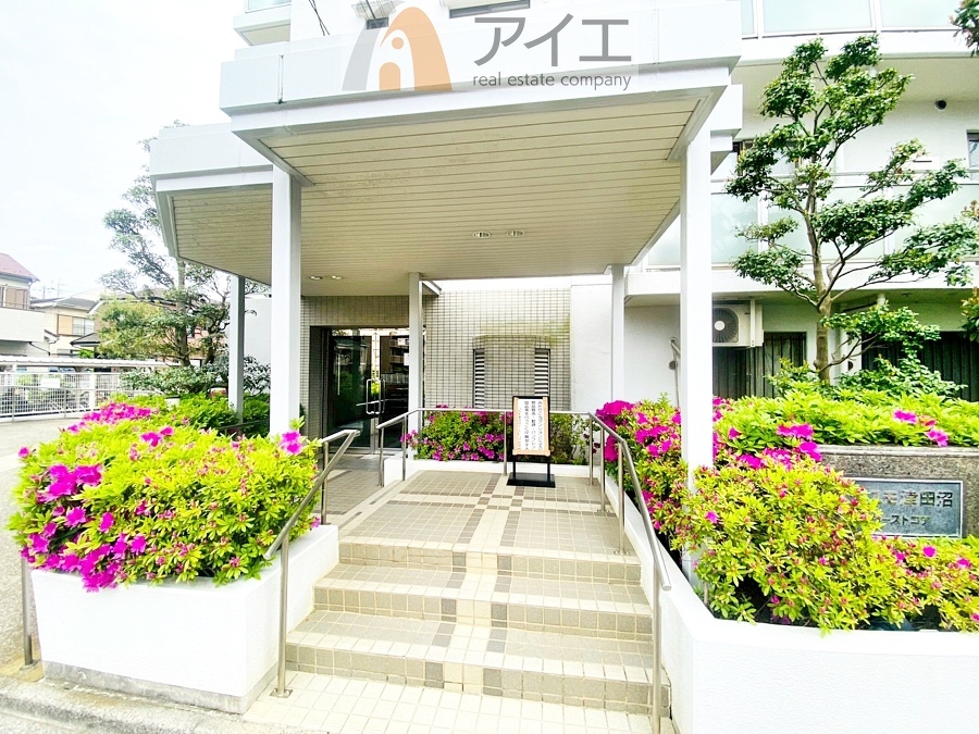 共用部の清掃・修理は管理員が実施