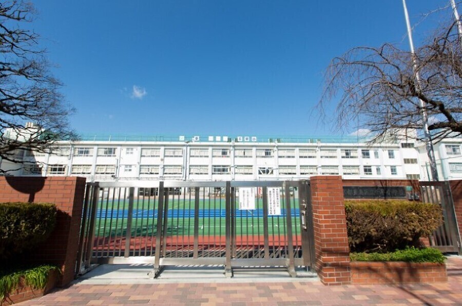 豊島区立千早小学校 200m 