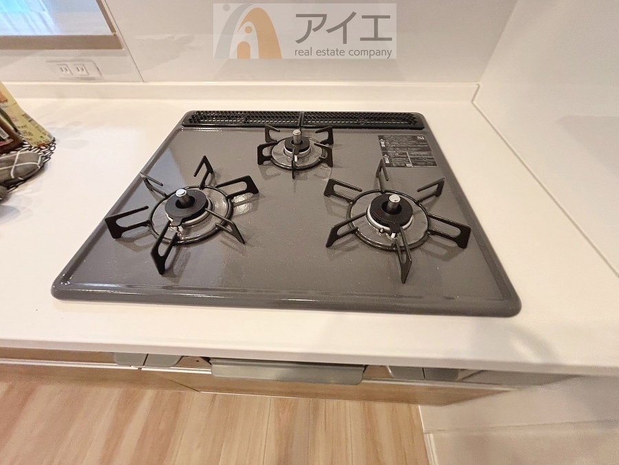 パンづくりやパーティ、大勢でお料理するのに大活躍3口コンロ