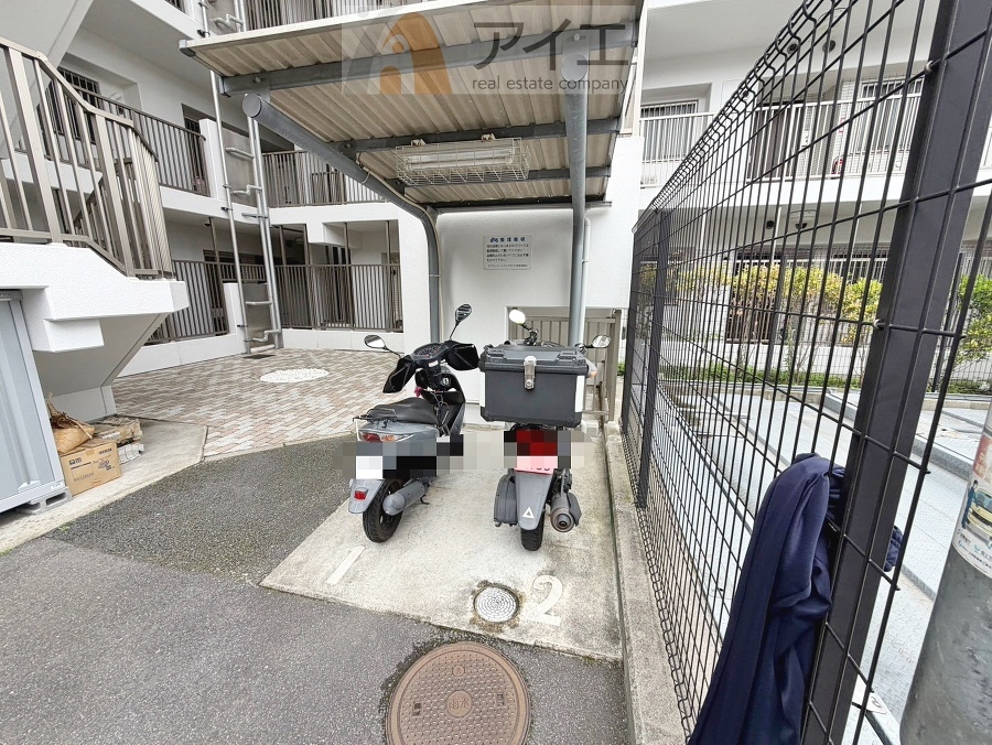 セキュリティ面にも配慮した駐輪場がございます