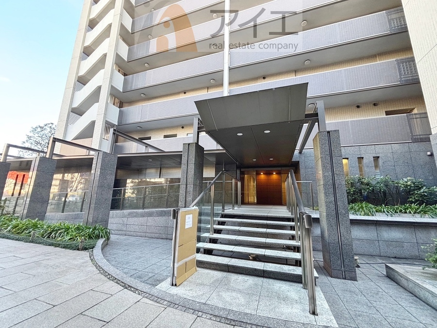 共用部の清掃・修理は管理員が実施