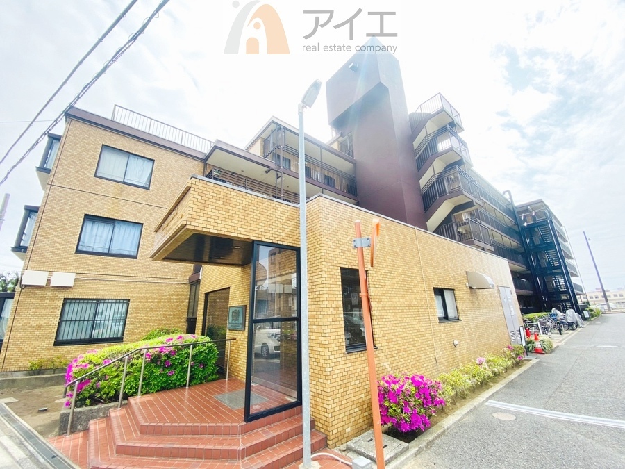 溢れる陽光でご家族の笑顔も輝く住まい