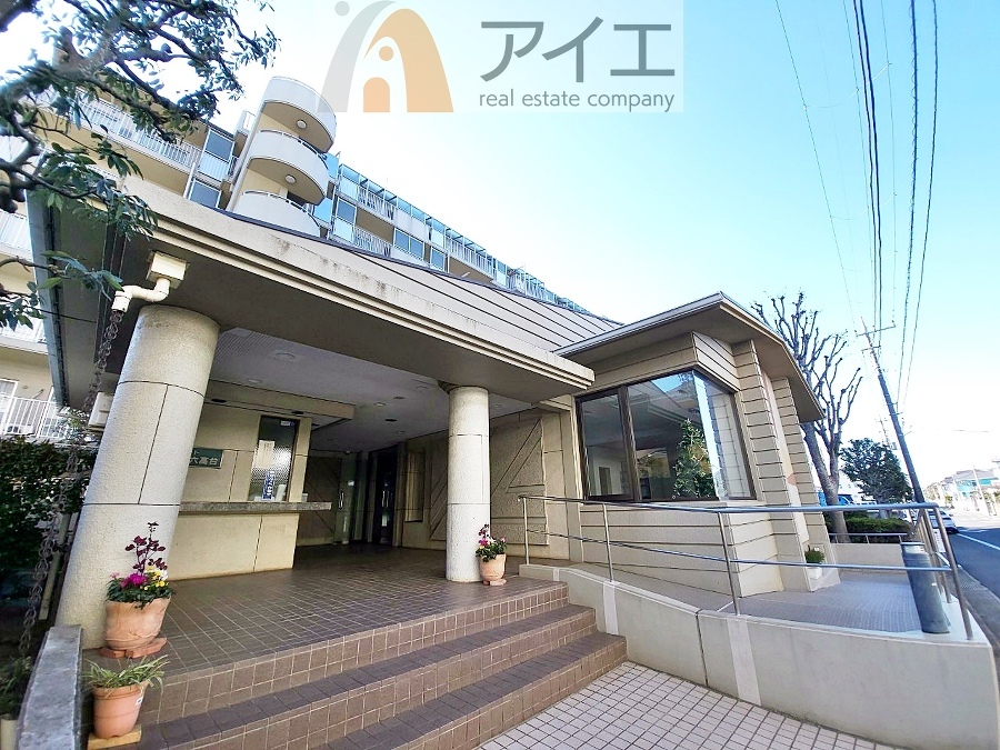 共用部の清掃・修理は管理員が実施