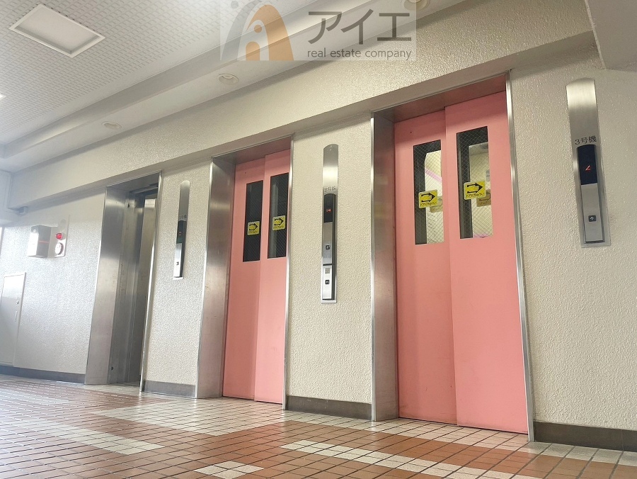 清掃も行き届いたエレベーターホール
