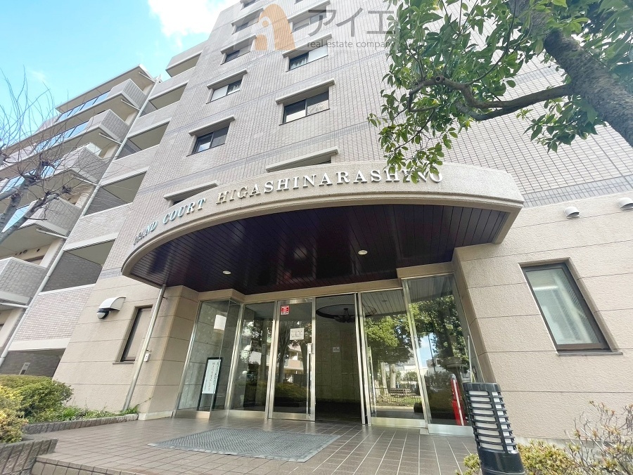 清掃や修理だけでなく、不審者への声掛けも。管理員の活動は防犯にも有効