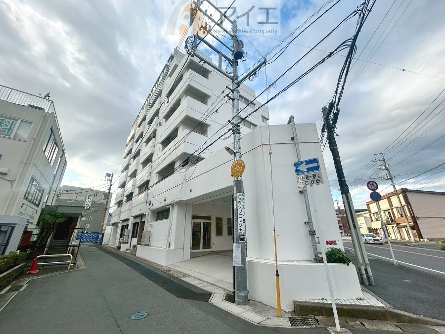 友人を呼びたくなるリノベーション済みのきれいな住まいです