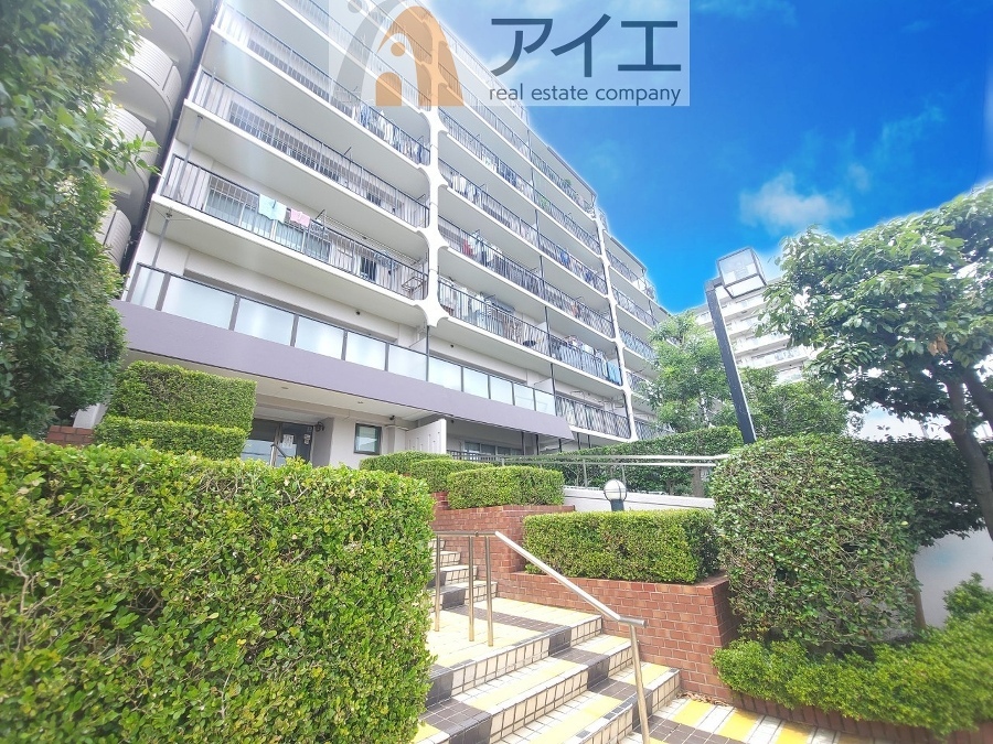 友人を呼びたくなるリノベーション済みのきれいな住まいです