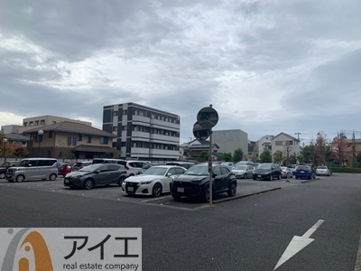駐車場があるため車通勤の方にも安心なマンションです
