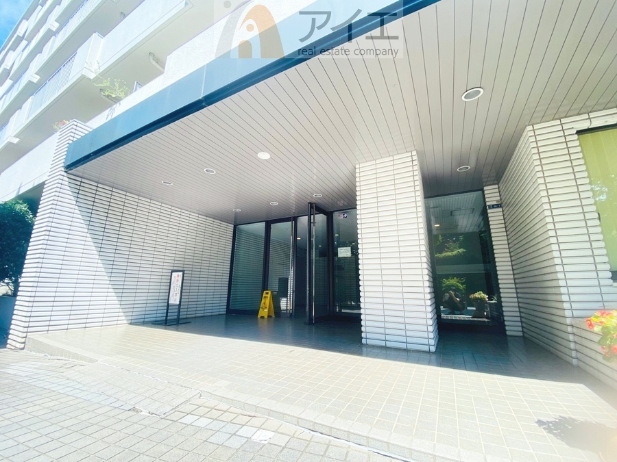 共用部の清掃・修理は管理員が実施