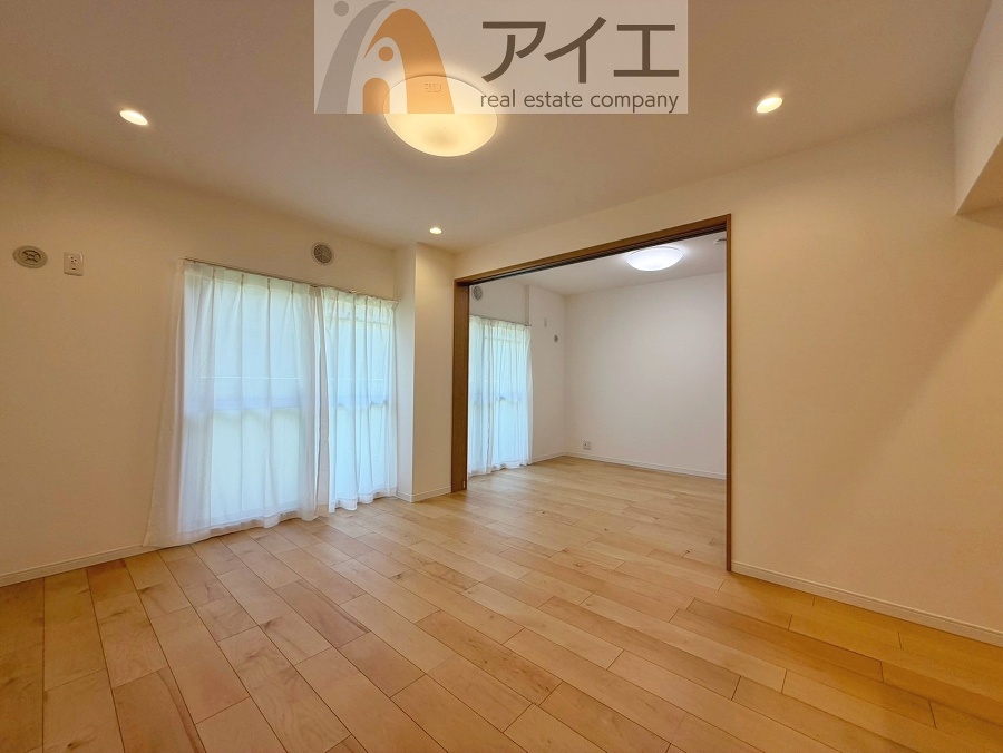 溢れる陽光でご家族の笑顔も輝く住まい