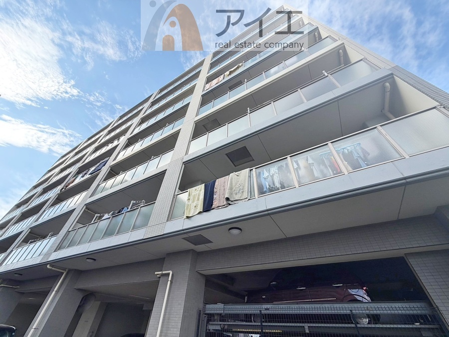 清掃や修理、不審者への声掛けも。管理員日勤は防犯にも有効