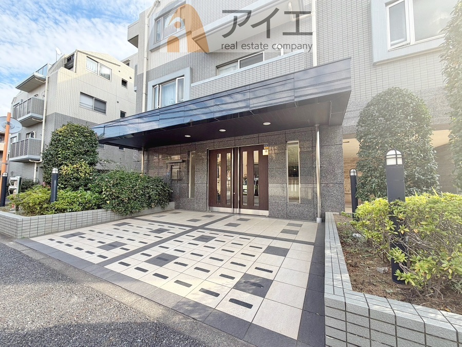 共用部の清掃・修理は管理員が実施